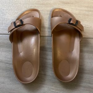 Birkenstock sandals size 38 in rose gold pink